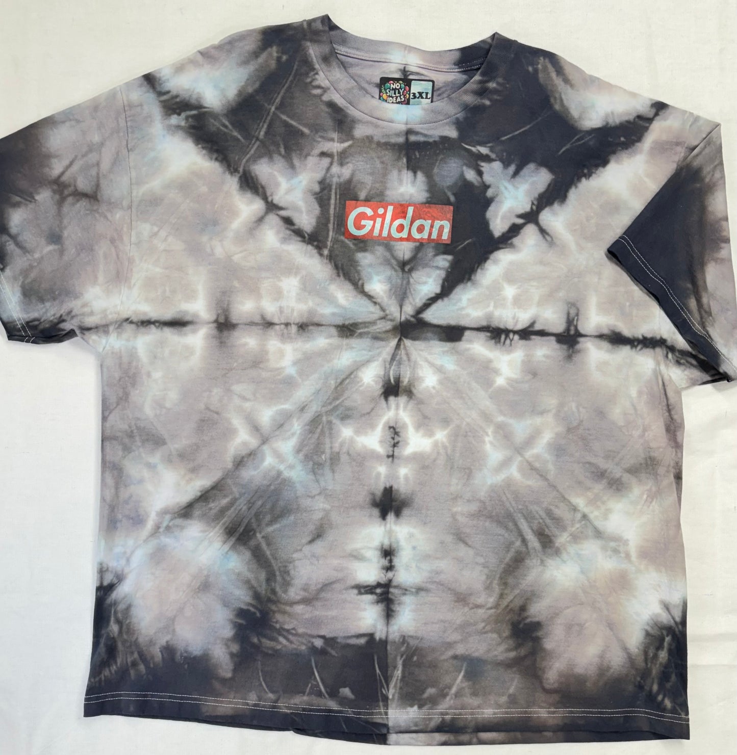 Gildan Box Logo T Shirt