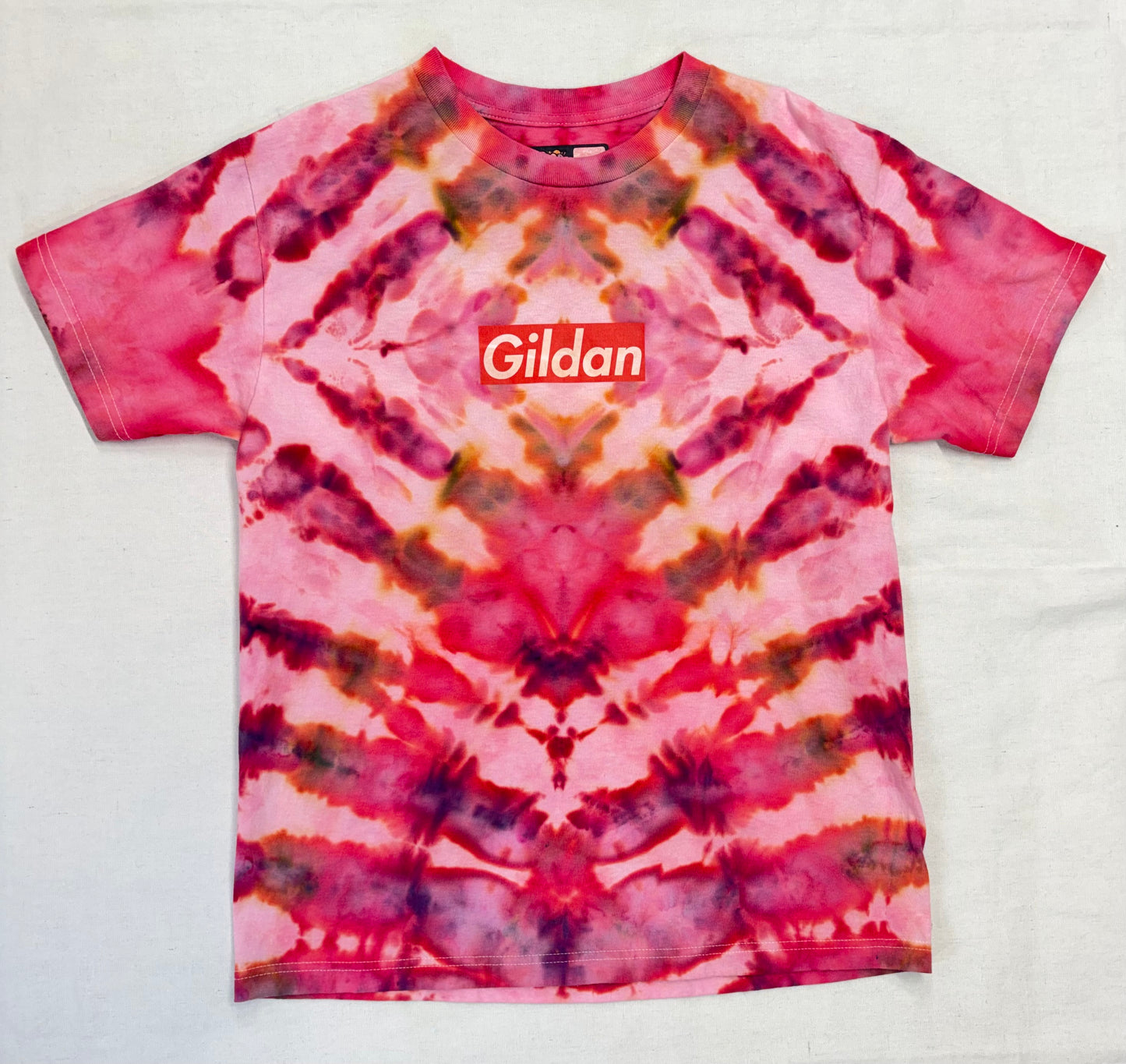 Gildan Box Logo T Shirt